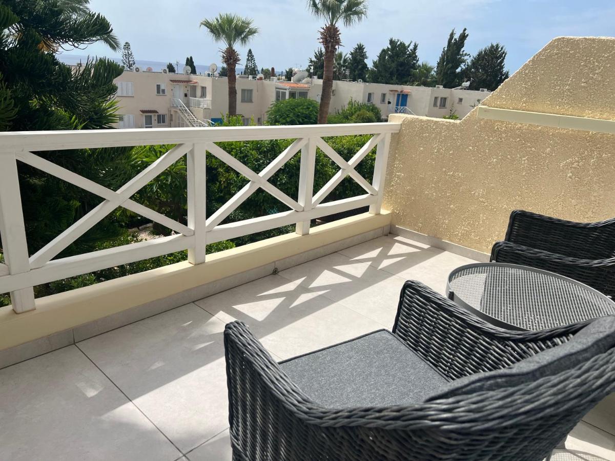 Modern Seaview Townhouse In Coral Bay (Adults Only) Apartment Peyia Exterior photo