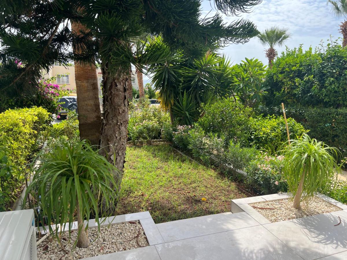 Modern Seaview Townhouse In Coral Bay (Adults Only) Apartment Peyia Exterior photo